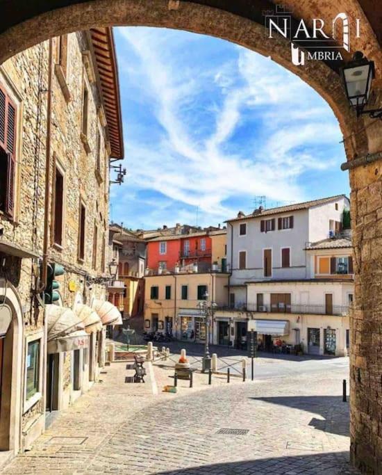 Fresco E Colorato Appartamentino In Narni Scalo Экстерьер фото