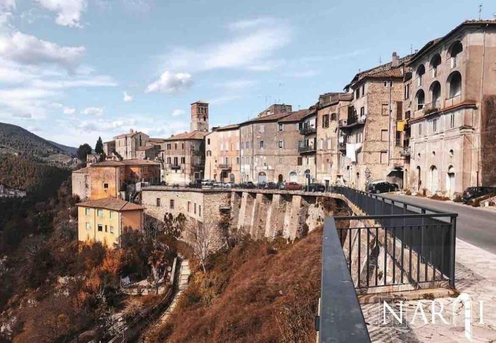 Fresco E Colorato Appartamentino In Narni Scalo Экстерьер фото