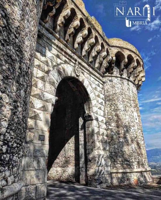 Fresco E Colorato Appartamentino In Narni Scalo Экстерьер фото