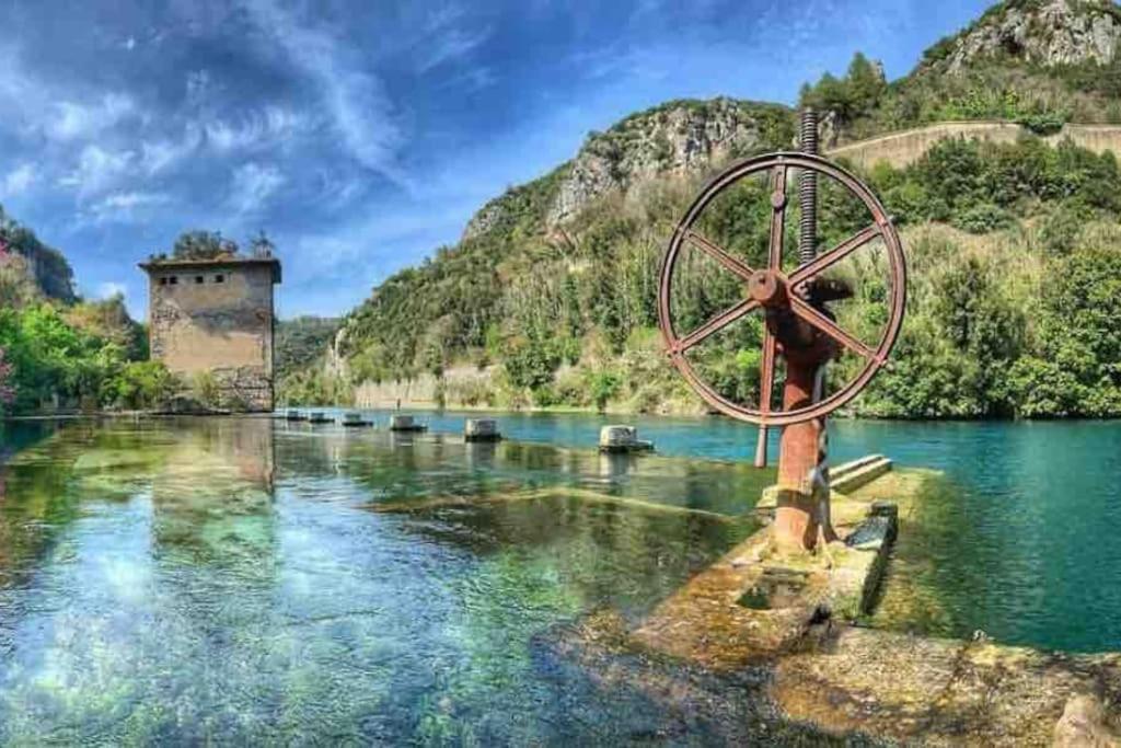 Fresco E Colorato Appartamentino In Narni Scalo Экстерьер фото